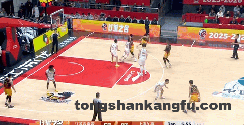 26岁广西球王，在质疑声中成为本土得分王