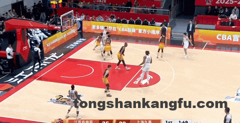 26岁广西球王，在质疑声中成为本土得分王