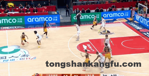 26岁广西球王，在质疑声中成为本土得分王