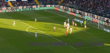 0d18daa3g00t90mvp03hed000ci0064g